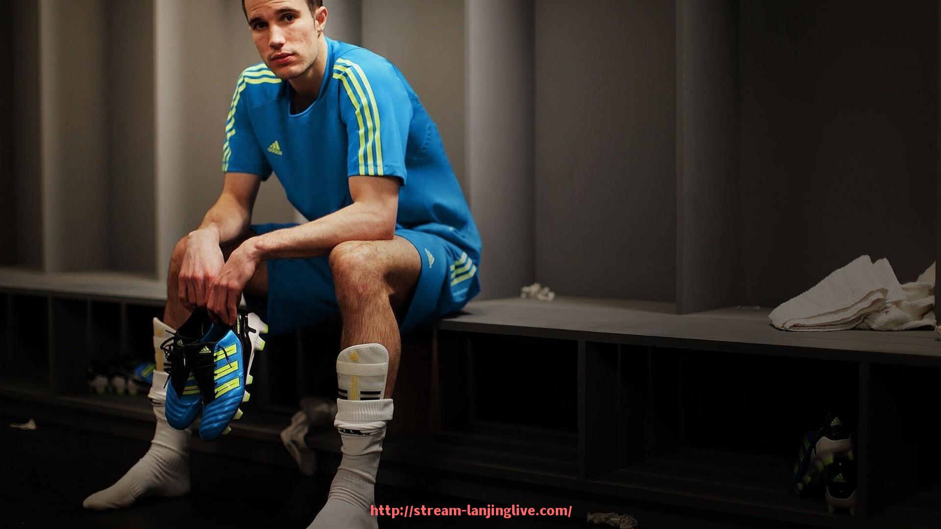 蓝鲸体育直播-德甲球队出行方式大公开：飞机、巴士还是高铁？